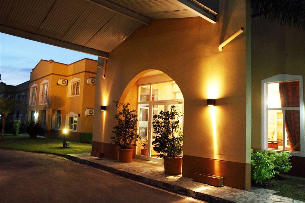 Wyndham Garden Campana酒店 外观 照片